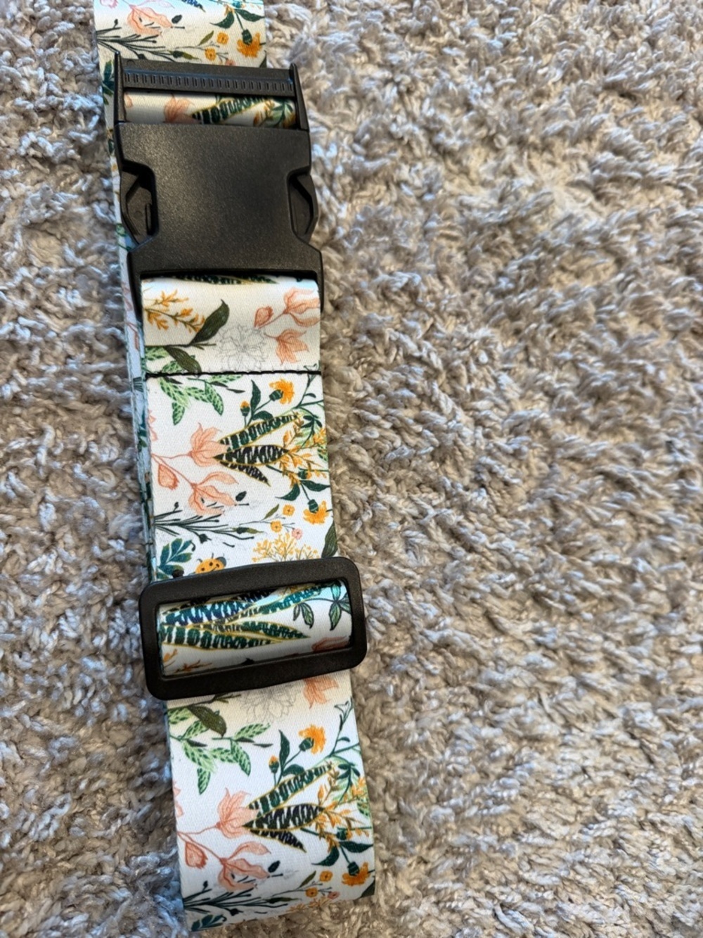 Floral Botanical Luggage Strap in White, Green & Peach ADJUSTABLE - Picture 3 of 3